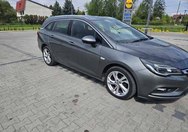 Opel Astra cena 26900 przebieg: 262000, rok produkcji 2017 z Nowogrodziec małe 154